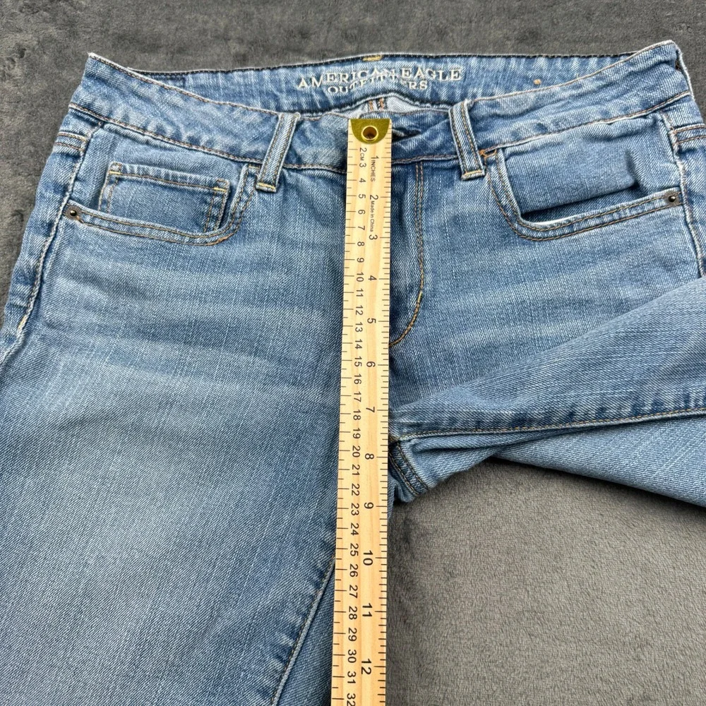 American Eagle Bermuda Denim Shorts Womens 8 Raw Hem Stretch Blue Excellent